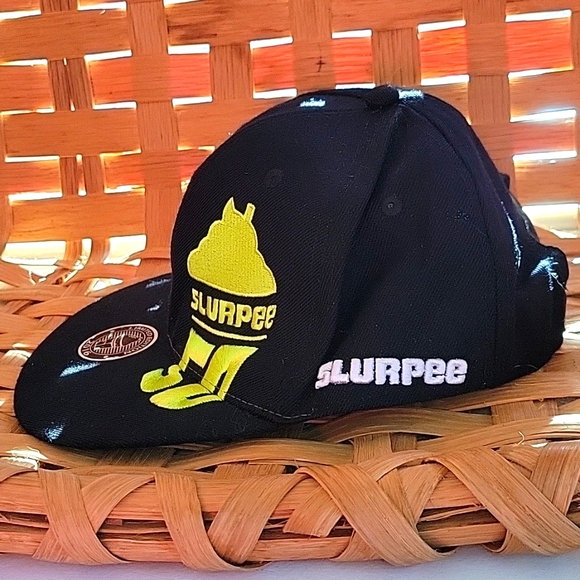 Slurpee 50th Limited EDITION BLACK CAP, NEON LOGO, WHITE LETTERING, 2016 STICKER - Picture 2 of 5